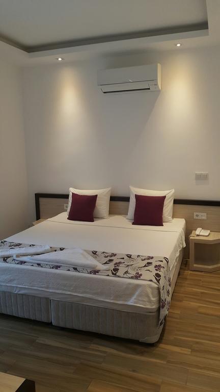 Hotel Hermes كاس المظهر الخارجي الصورة
