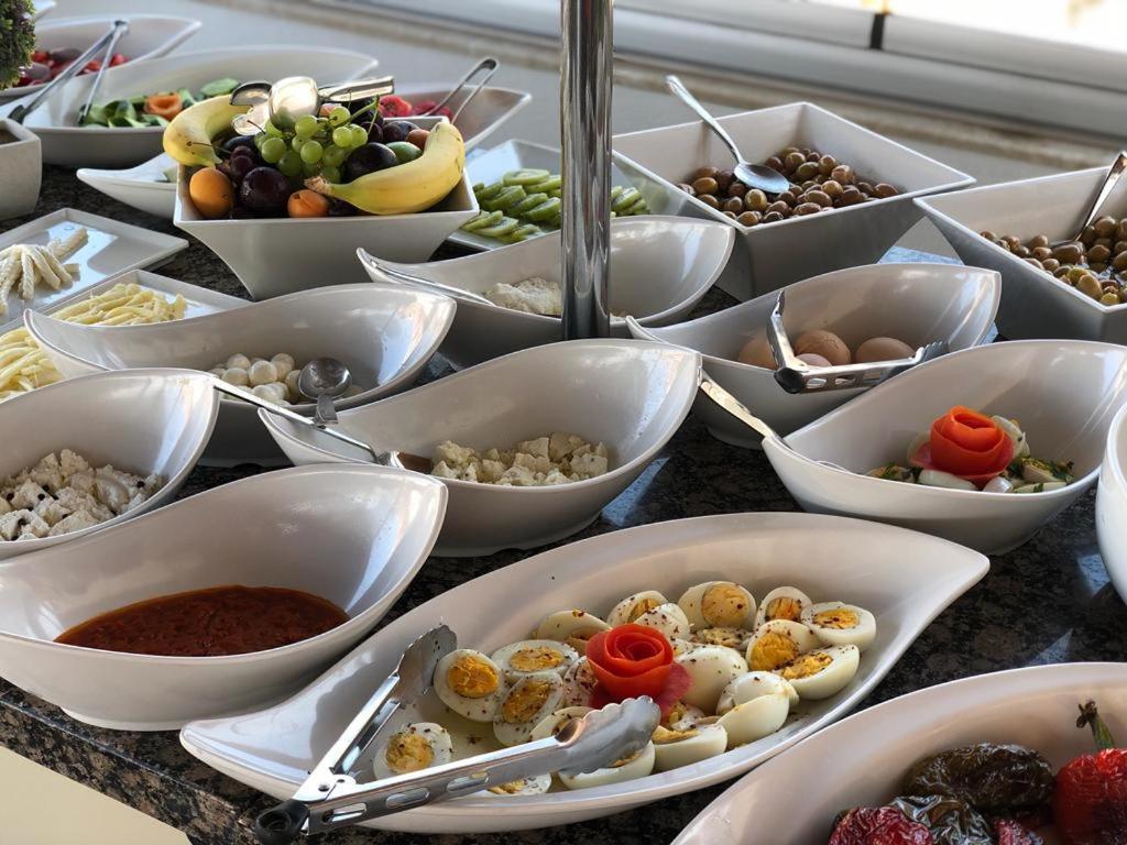 Hotel Hermes كاس المظهر الخارجي الصورة