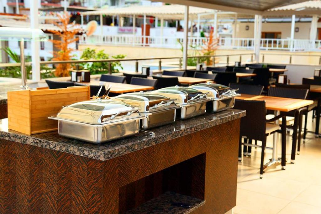 Hotel Hermes كاس المظهر الخارجي الصورة
